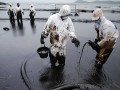 Нефтяное пятно достигло берегов острова Самет в Таиланде